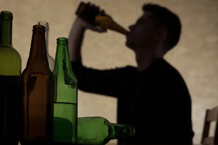 Nastolatkowie wciąż nie mają większego problemu z kupnem alkoholu w Trójmieście.