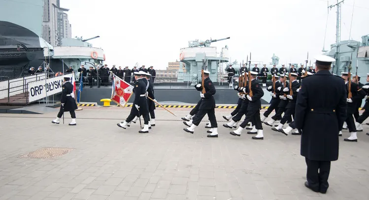 Marynarka Wojenna i całe wojsko zaprasza 15 sierpnia do wspólnego świętowania.