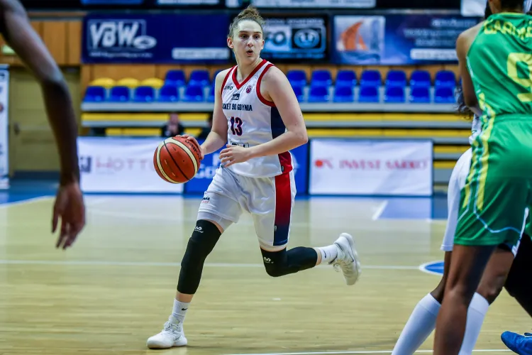 Anna Makurat i jej koleżanki z Basketu 90 zmierzą się w derbach Trójmiasta z Sunreef Yachts Politechnika Gdańska na początku grudnia.