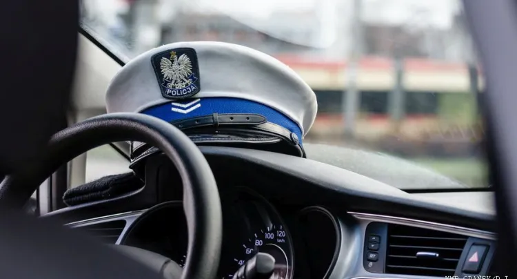 W ostatnich dniach policjanci zatrzymali w Trójmieście kilku kierowców, którzy w spektakularny sposób łamali przepisy ustawy Prawo drogowe.