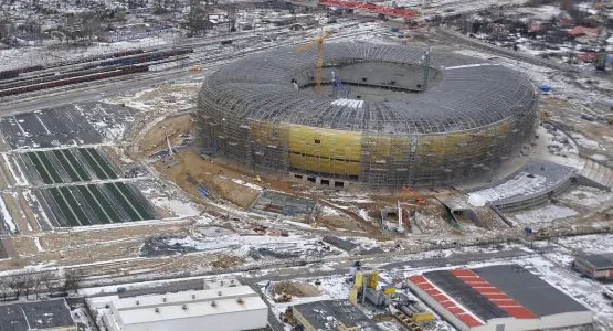Plac budowy stadionu PGE Arena Gdańsk w Letnicy.