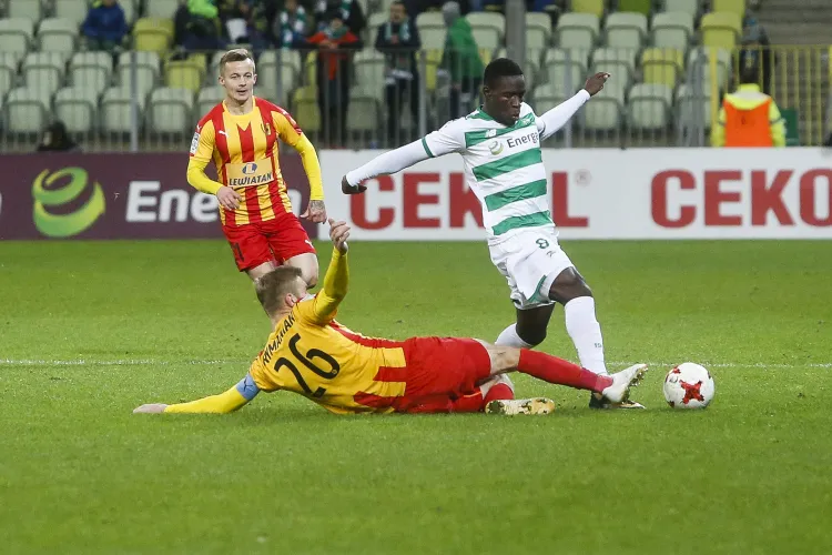 Gdy Lechia Gdańsk sposobi się do meczu z Koroną Kielce, Romario Balde (na zdjęciu) zdecydował się wrócić do Portugalii. Skrzydłowy nadal jest piłkarzem biało-zielonych, ale wypożyczonym do końca sezonu do Coimbry. 