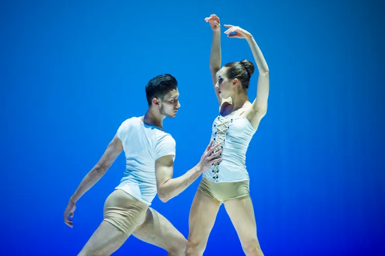 Mateusz Dryll i Wiktoria Patok, absolwenci Szkoły Baletowej w Gdańsku, od września tańczą w Operze Bałtyckiej.