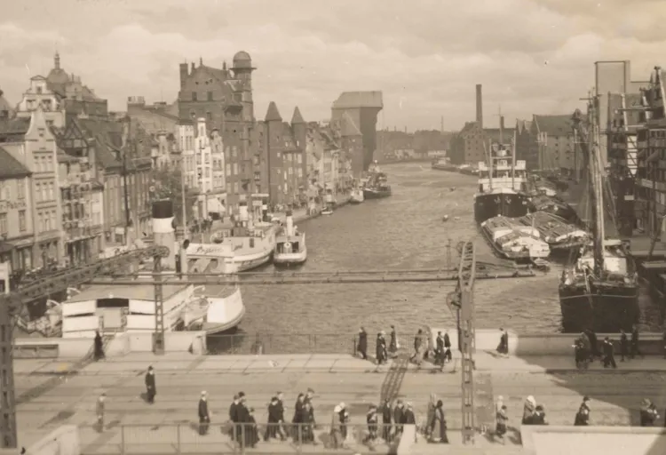Akcja gry miejskiej będzie dotyczyła okresu po zakończeniu I wojny światowej. Na zdjęciu widoczny jest Zielony Most z pocz. XX w. 