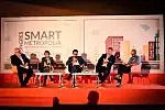 Uczestnicy jednej z kilkunastu dyskusji, które odbyły się podczas dwudniowego kongresu Smart Metropolia w Amber Expo w Gdańsku.