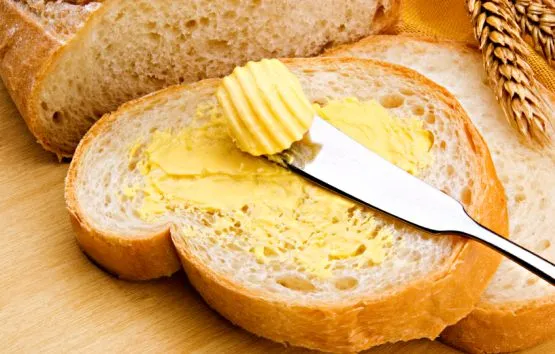 Stojąc przed wyborem masło czy margaryna należy kierować się przede wszystkim zdrowym rozsądkiem.