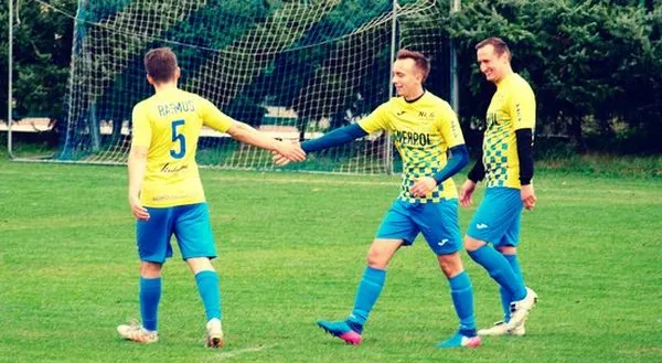Drużyna Nadmorskiej Ligi Szóstek po raz pierwszy zagra wiosną w okręgowym Pucharze Polski.