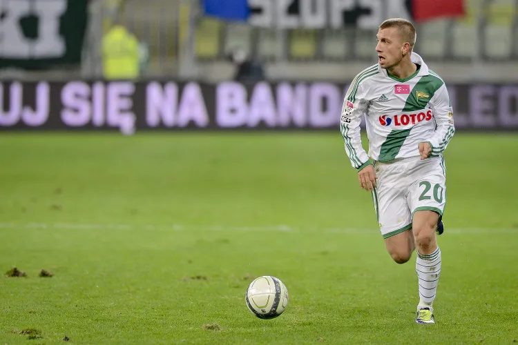 Doskonałą passę Lechii w meczach z Arką w ekstraklasie rozpoczął gol Pawła Buzały 3 października 2008 roku w Gdyni. 