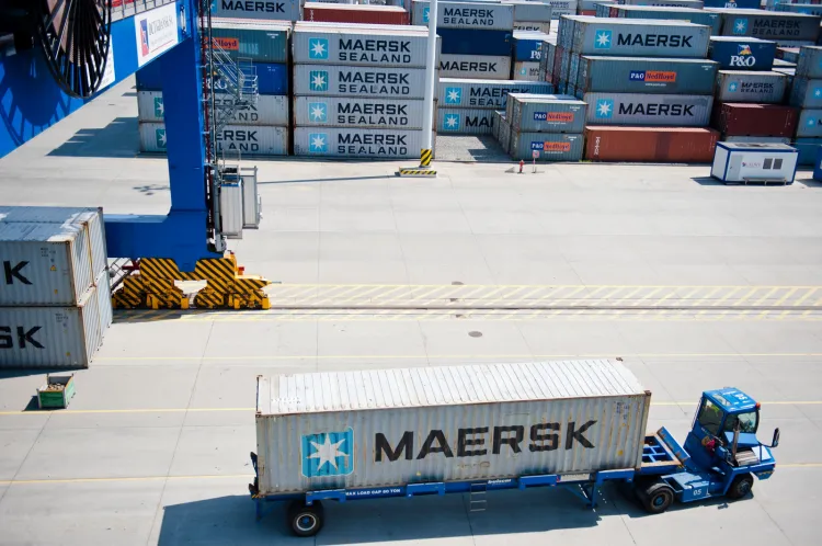 Firmy transportowe będą blokować dojazd do terminalu kontenerowego DCT. Protestują przeciwko systemowi awizacji pojazdów, który wprowadzono półtora roku temu. 