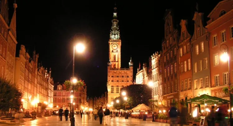 W sobotę światła gasi Gdańsk. Gdynia i Sopot wybór pozostawiają... mieszkańcom.