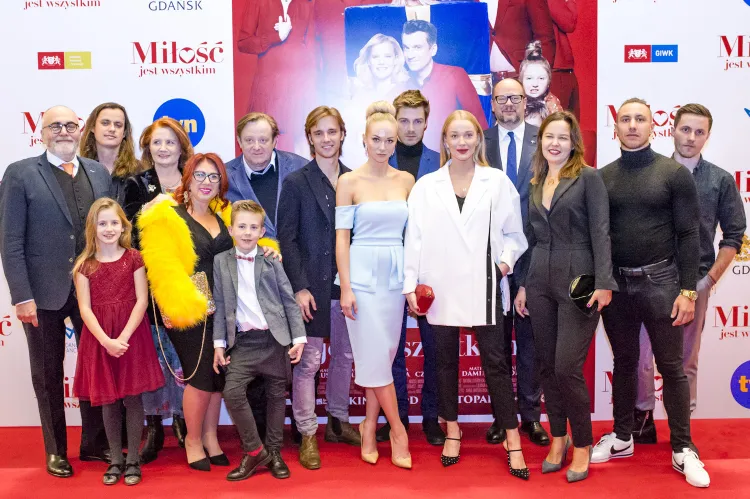 Jesienią mieszkańcy Gdańska mogli zobaczyć swoje miasto w polskiej komedii romantycznej "Miłość jest wszystkim". Premiera filmu odbyła się w Europejskim Centrum Solidarności.
