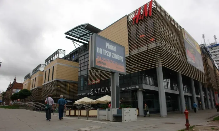 Mediateka ma zajmować przestrzeń co najmniej 600 m kw. na drugim piętrze wrzeszczańskiego centrum handlowego, w miejscu dawnego sklepu Kolporter.