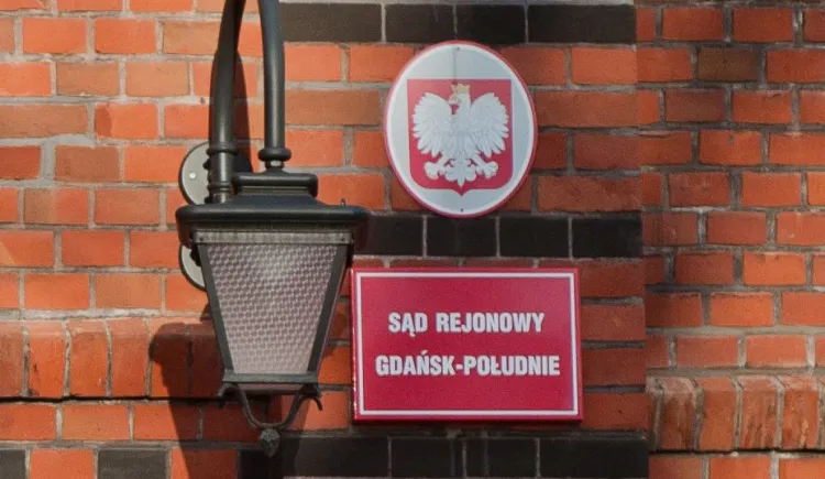 Sąd Rejonowy w Gdańsku rozstrzygnie, czy gdańska urzędniczka popełniła dwa przestępstwa - jak uważa prokuratura, czy też jest niewinna - jak uważa gdański magistrat.