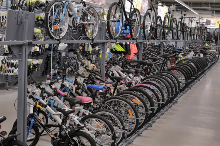 Poszczególne typy rowerów różnią się od siebie diametralnie - warto o tym wiedzieć, wybierając się do sklepu rowerowego.