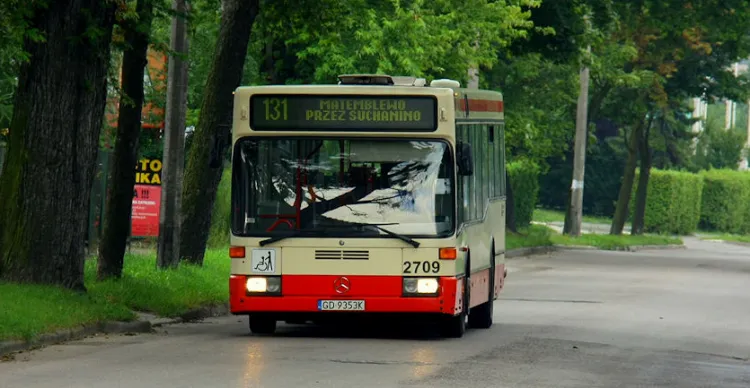 Linia 131 jeszcze do końca września będzie kończyć bieg na pętli Wałowa. Jeszcze nie wiadomo, gdzie autobusy będą zawracać po tym terminie.