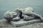 Rzeźba Tewu stanęła w ostatnich godzinach na Ostrodze Pilotów przy Kapitanacie Portu w Gdyni.