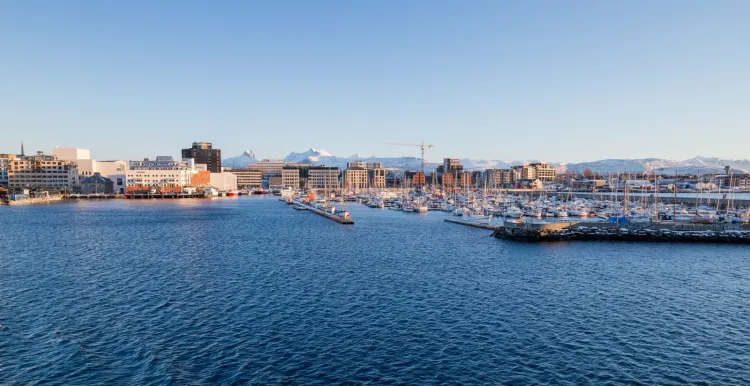 Norweskie Bodø za kołem podbiegunowym to kolejne miejsce na dalekiej północy Europy, do którego będzie można dolecieć z Gdańska.