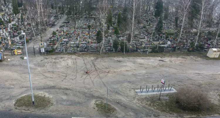Teren przy cmentarzu na Oksywiu zostanie zagospodarowany.