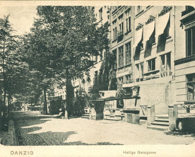 Ulica Św. Ducha. Zdjęcie z 1903 r.