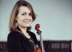 Joanna Konarzewska mimo młodego wieku i niełatwego zadania poradziła sobie na piątkowym koncercie świetnie.