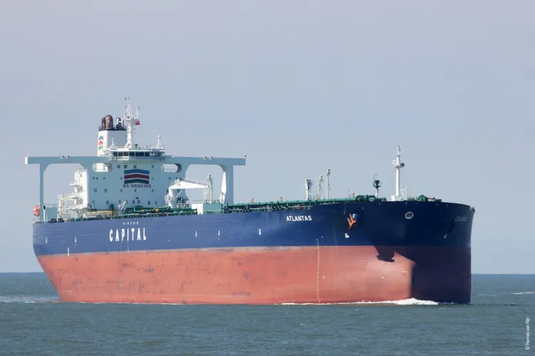 W 2016 roku do Gdańska przypłynął pierwszy od lat transport irańskiej ropy. Na zdjęciu tankowiec "Atlantas".
