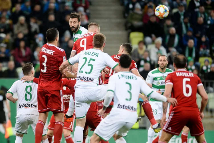 Błażej Augustyn i Michał Nalepa wyręczyli napastników Lechii Gdańsk w meczu z Piastem Gliwice. 