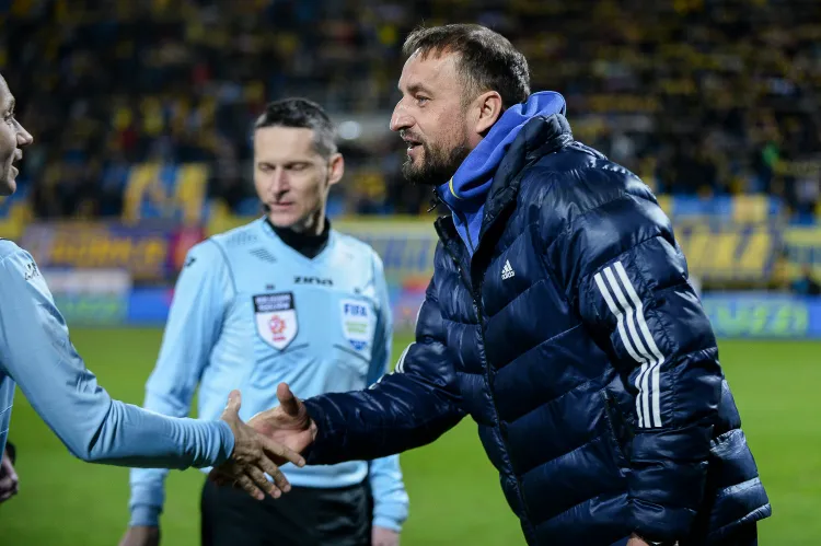Zbigniew Smółka po derbach przestanie być trenerem Arki Gdynia. Decyzję ogłoszono niespełna godzinę przed meczem z Lechią Gdańsk. 