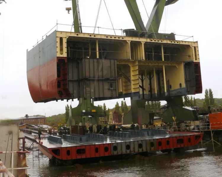 Dla norweskiej Ulstein Group Stocznia Gdańsk zrealizuje bloki okrętowe.