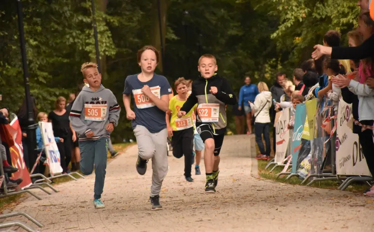 Najtańsze wpisowe na główny bieg GP Dzielnic Gdańska wynosi 15 zł. Start w biegach dla dzieci i młodzieży tradycyjnie jest bezpłatny.