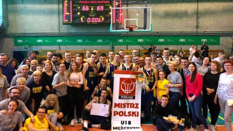 Koszykarze Asseco Arki Gdynia zdobyli złoty medal mistrzostw Polski U-18.