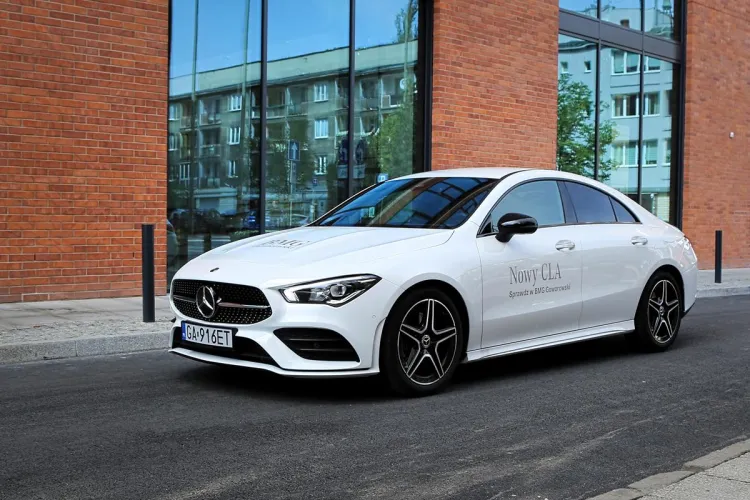 Cennik nowego Mercedes-Benz CLA Coupe startuje od kwoty 125 300 zł.