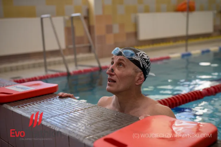 Cykl EvoTriathlon obejmuje cztery imprezy triathlonowe od maja do września.