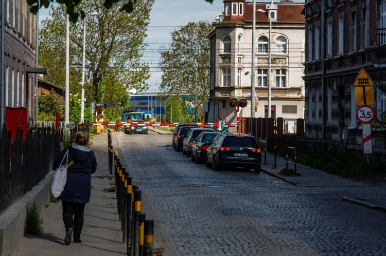 We wtorek 21 maja przejazd na Sandomierskiej zostanie zamknięty dla ruchu samochodowego i pieszego. Kierowcy i piesi będą musieli korzystać z alternatywnych tras.