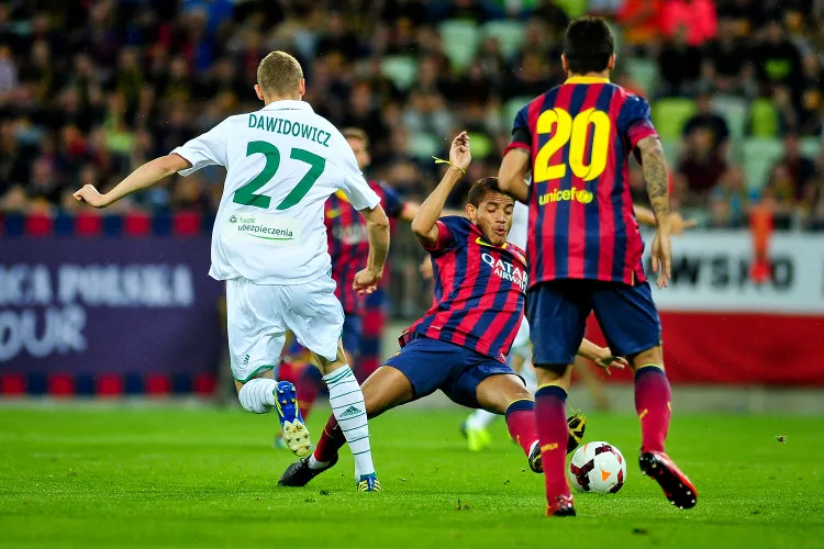 W 2013 roku Lechia Gdańsk towarzysko grała z FC Barcelona. W lipcu w ramach 2. rundy kwalifikacji może zmierzyć się m.in. z inną drużyną ze stolicy Katalonii - Espanyolem. 