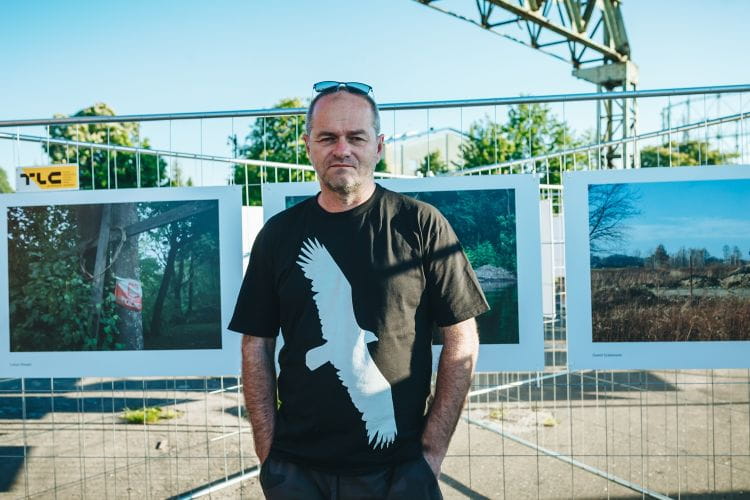Pomysłodawcą i organizatorem wystawy jest prof. Marek Szyryk, wykładowca Fotografii w Szkole Filmowej w Łodzi.
