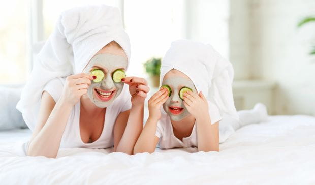 Naturalne, ekologiczne, hipoalergiczne, a także organiczne kosmetyki dla dzieci cieszą się coraz większą popularnością wśród mam.
