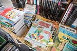 W trakcie festiwalu SzlamFest 3 można było kupić stare komiksy, książki, gry i gadżety. 