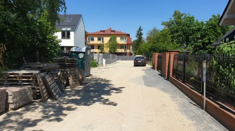 Wyremontowana ulica Obotrycka na Przymorzu zyskała nową, twardą nawierzchnię, chodniki, kanalizację oraz oświetlenie.