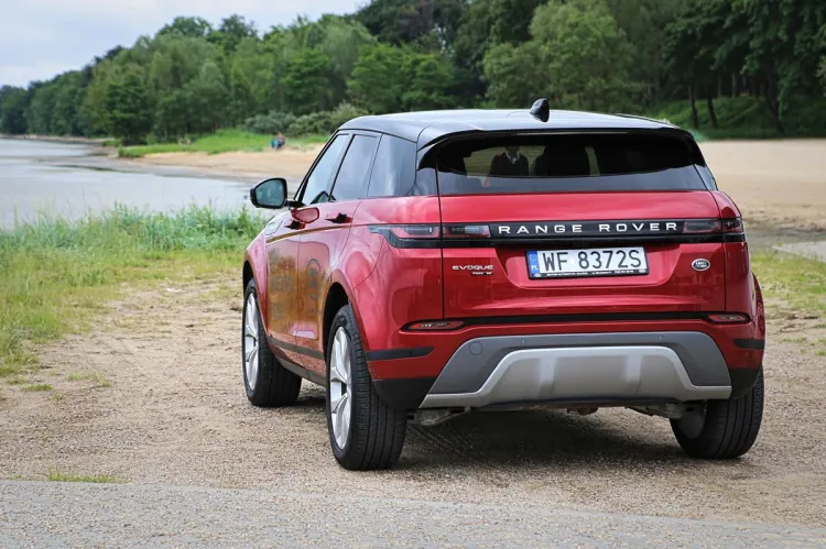 Zgrabny pas tylny Range Rovera Evoque.