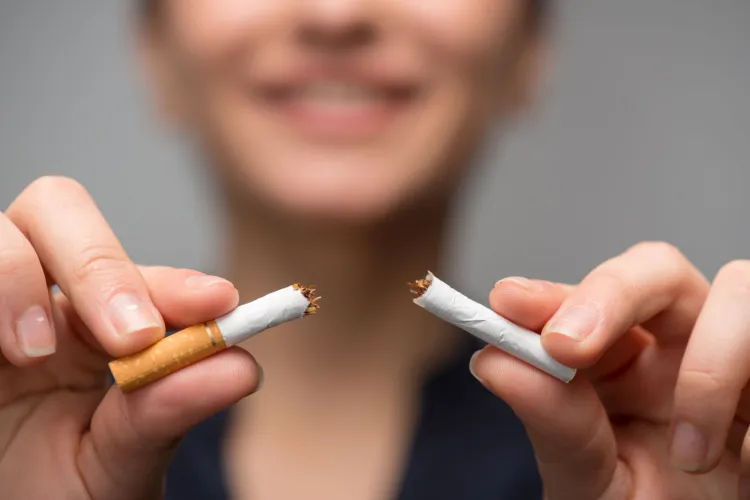 Jak wynika ze statystyk WHO, każdego roku na choroby, które wywołane są przez palenie papierosów, umiera ok. 6 mln osób na świecie, z czego 600 tys. w wyniku biernego palenia.