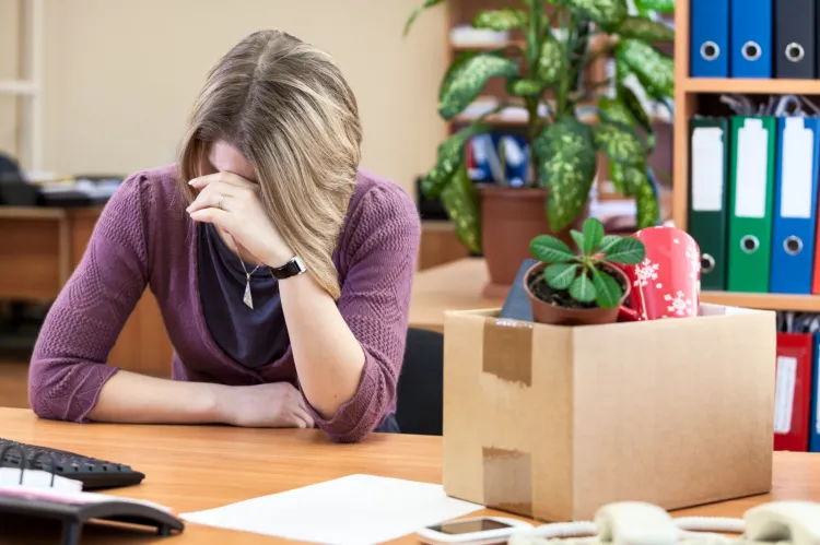 Nieuczciwy pracodawca często jest powodem dużego stresu.