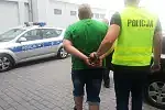 Gdańscy policjanci zatrzymali 35 i 41-latka, którzy usłyszeli już zarzut kradzieży