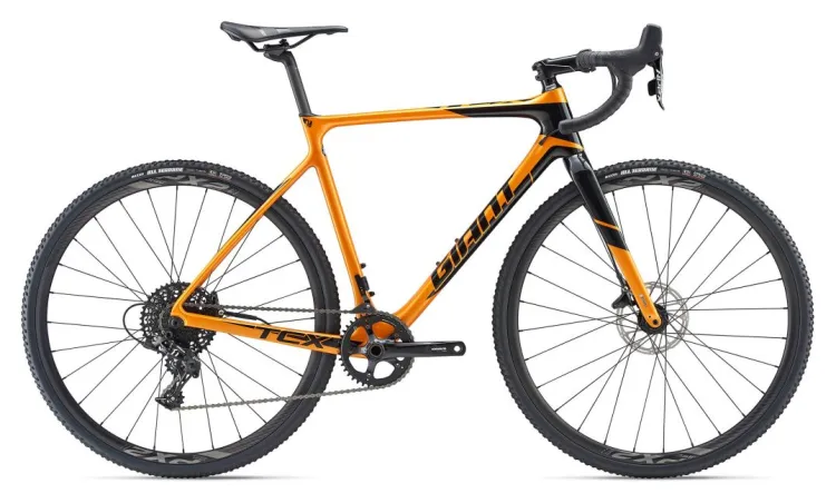 Giant TCX Advanced. Cena katalogowa 9699 złotych.