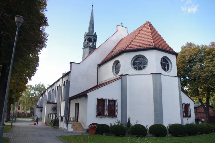 Z naszych informacji wynika, że mężczyzna włamał się do kościoła w Brzeźnie.