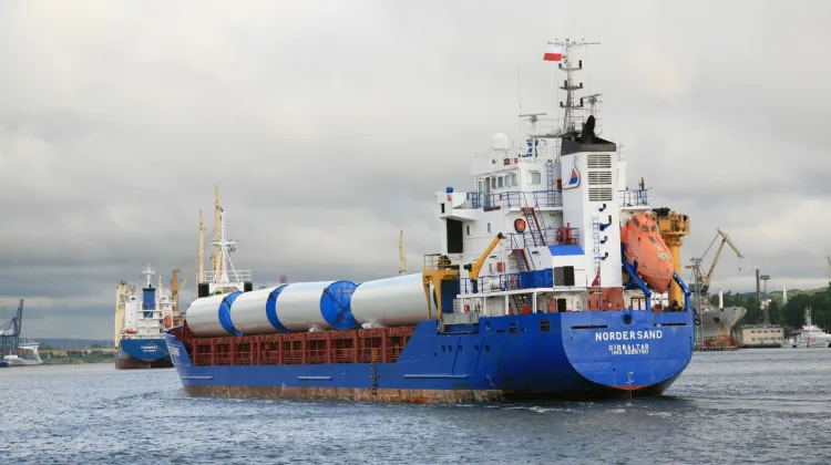 Port Gdynia ma doświadczenie w obsłudze ładunków ponadnormatywnych, były wśród nich także konstrukcje farm wiatrowych.