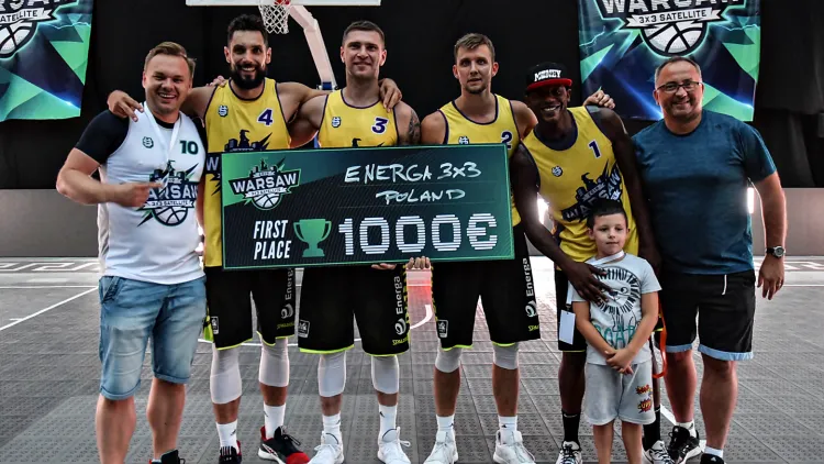 Po zdobyciu brązowego medalu mistrzostw świata, wygranie Warsaw 3x3 FIBA Satellite jest kolejnym sukcesem gdańskich koszykarzy.