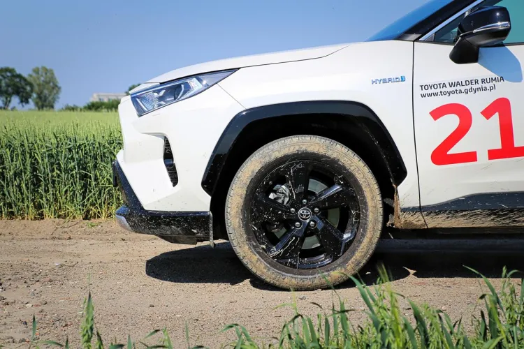 Aż 80 proc. klientów Toyoty, którzy zdecydowali się na zakup RAV4, wybrali napęd hybrydowy.