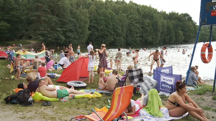 Wypoczynek nad jednym z jezior w pobliżu Trójmiasta to dobry sposób na sinice w Bałtyku i brak możliwości kąpieli w zatoce.