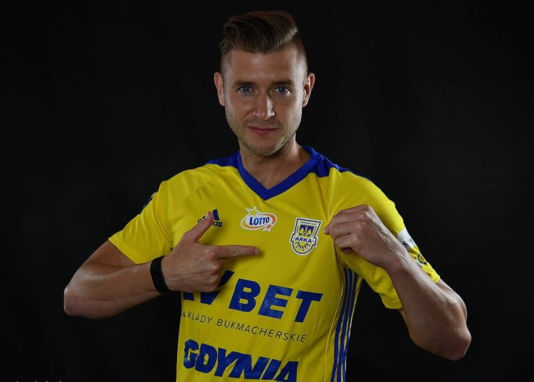 Marcin Budziński podpisał kontrakt z Arką Gdynia do końca sezonu z opcją przedłużenia o kolejny. 