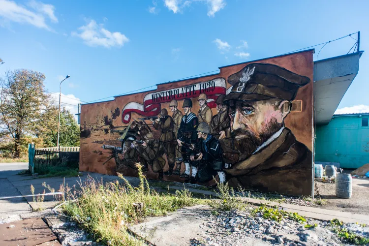 W zeszłym roku pierwszy mural o Westerplatte autorstwa Rafała Roskowińskiego powstał na Starym Przedmieściu na terenie piekarni Pellowskiego. Obecnie na sąsiedniej ścianie ma być namalowana jego kontynuacja. 
